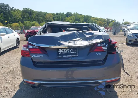2016 Honda Accord Ex-L V-6 z USA, uszkodzony, nr VIN 1HGCR3F88GA012467